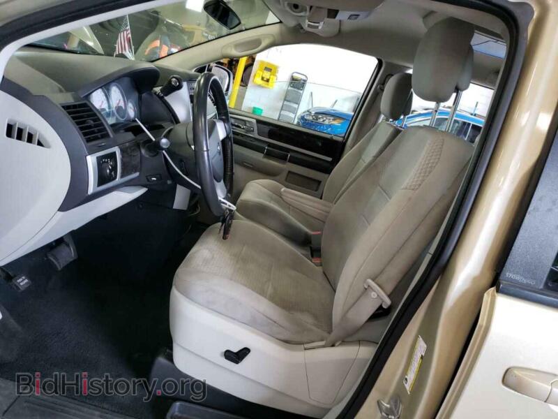 2010 Dodge CARAVAN (VIN 2D4RN5D16AR489796) — фото 7 из 14