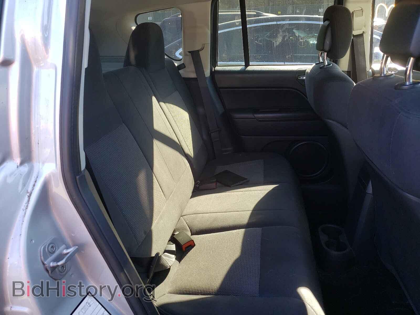 2011 JEEP COMPASS - VIN: 1J4NF1FB1BD182008 - Photo 6