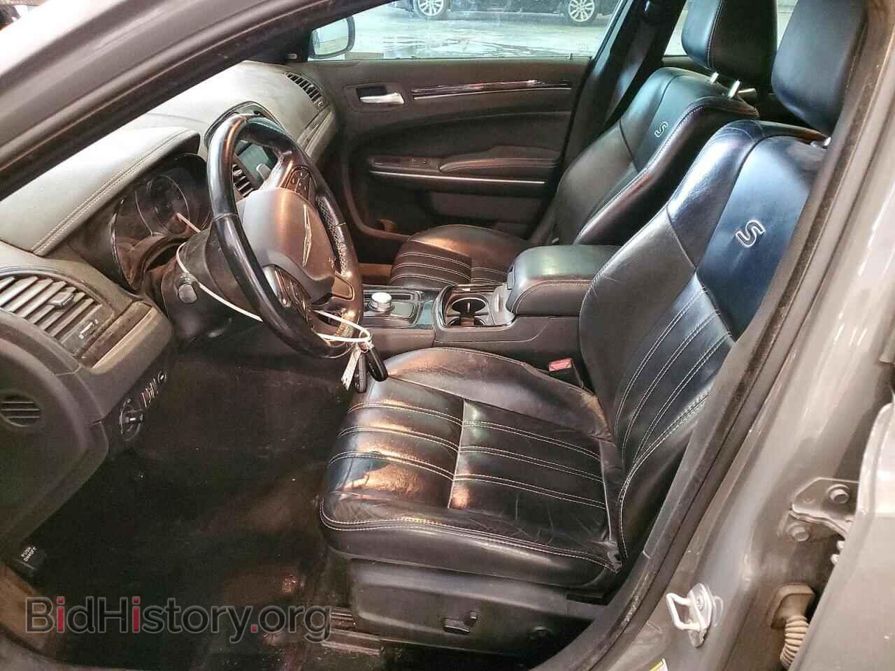 2019 CHRYSLER 300 - VIN: 2C3CCABG4KH634094 - Фото 7