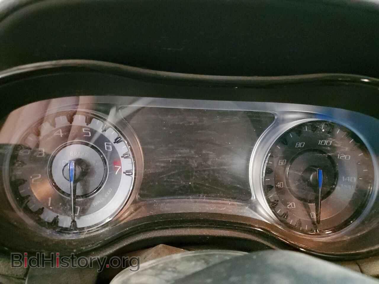 2019 CHRYSLER 300 - VIN: 2C3CCABG4KH634094 - Фото 9