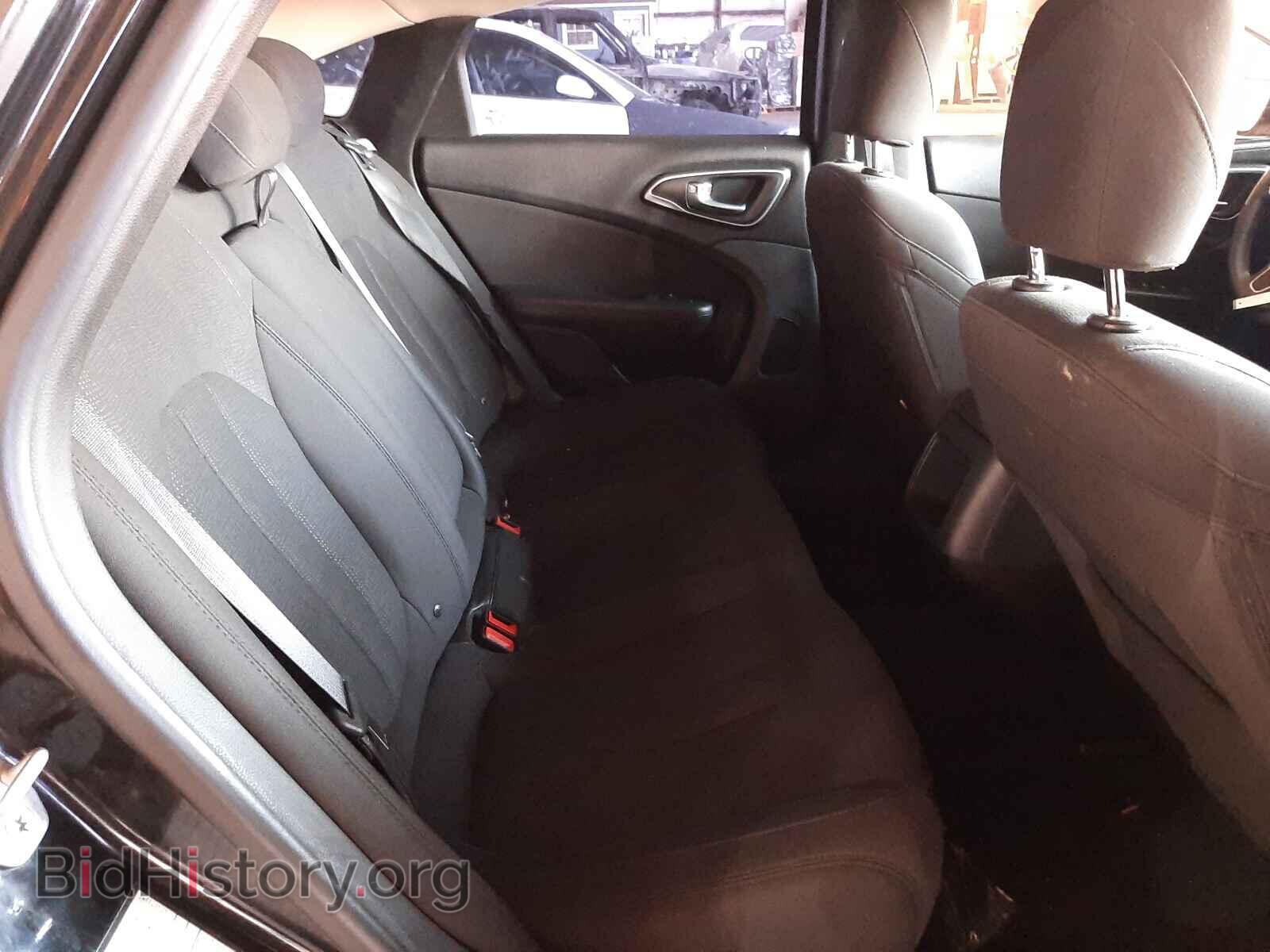 2015 CHRYSLER 200 - VIN: 1C3CCCAB1FN704584 - Фото 6