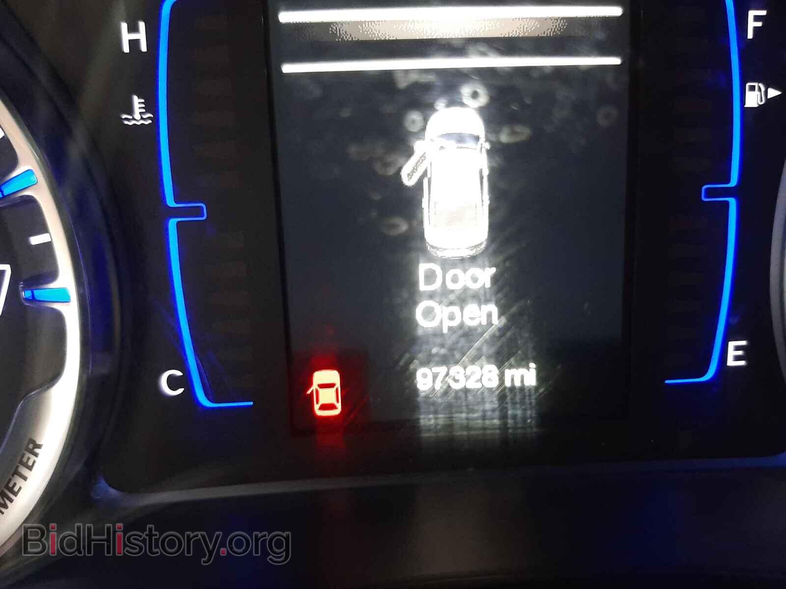 2015 CHRYSLER 200 - VIN: 1C3CCCAB1FN704584 - Фото 8