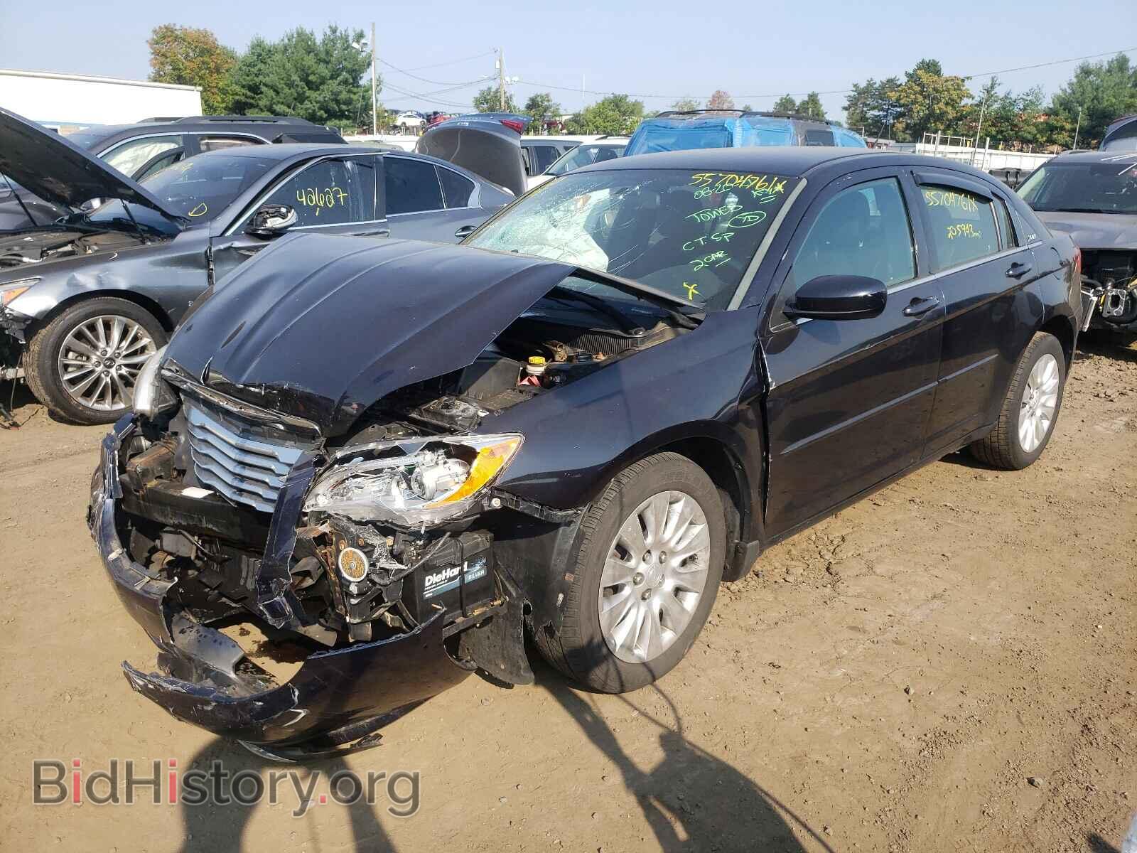 2012 CHRYSLER 200 - VIN: 1C3CCBAG1CN321584 - Фото 2