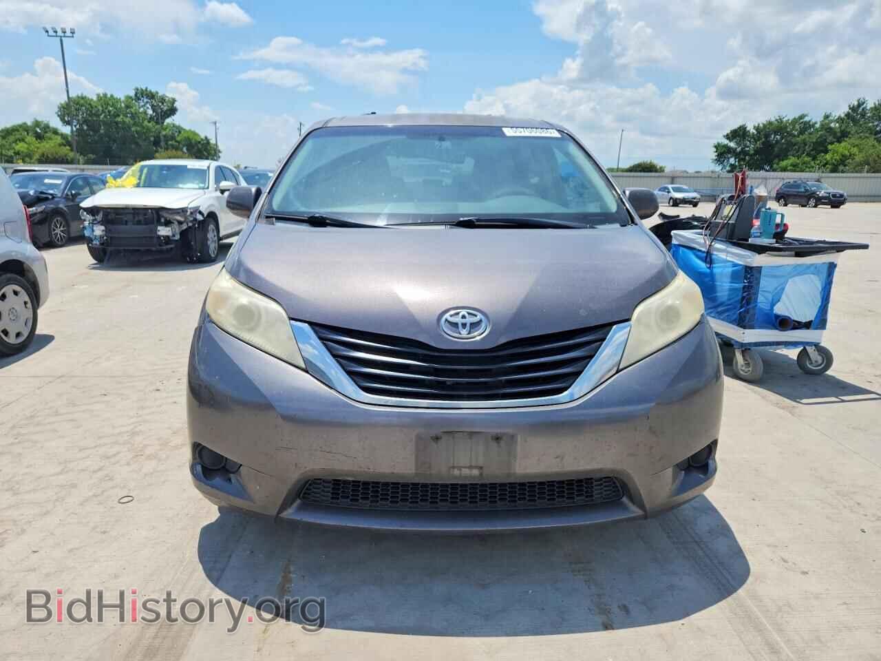 2013 TOYOTA SIENNA - VIN: 5TDKK3DC8DS404725 - Фото 5