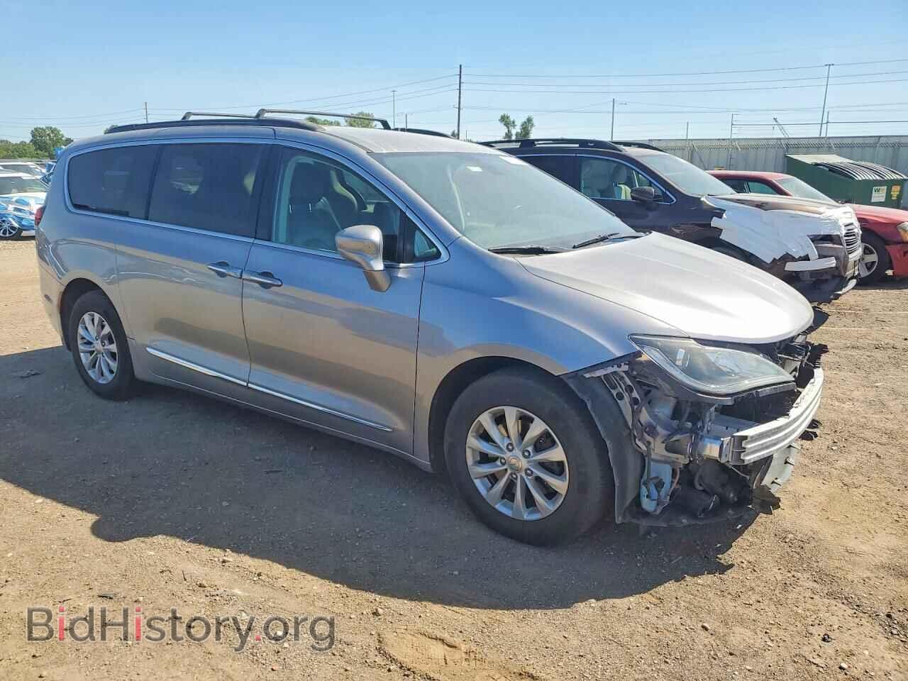 2017 CHRYSLER PACIFICA - VIN: 2C4RC1BG4HR540614 - Photo 4