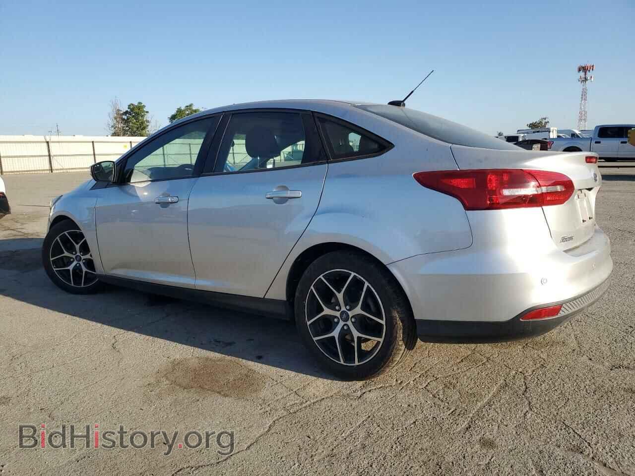 2017 FORD FOCUS - VIN: 1FADP3H22HL272182 - Фото 2