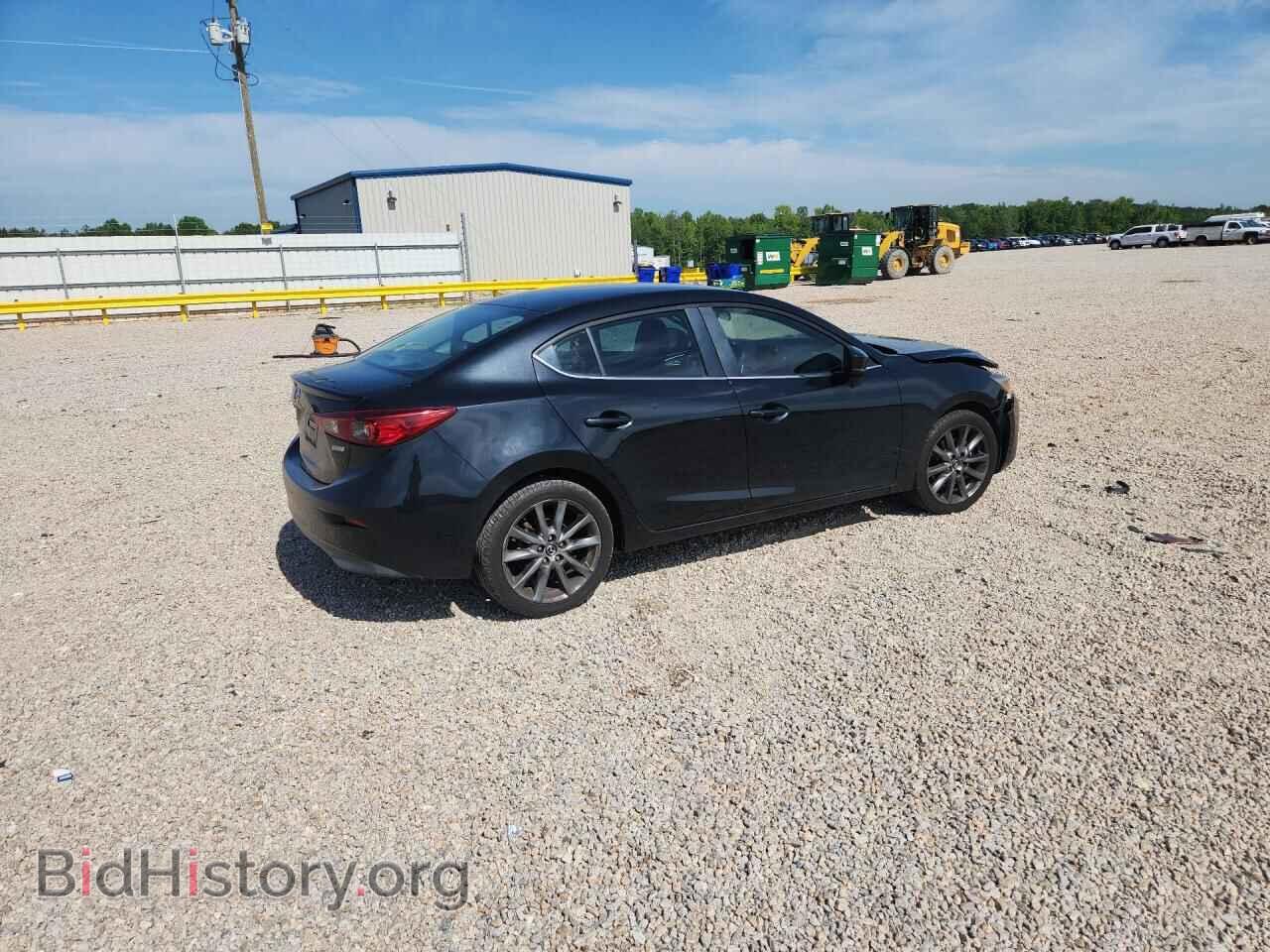 2018 MAZDA 3 - VIN: 3MZBN1V39JM166399 - Photo 3
