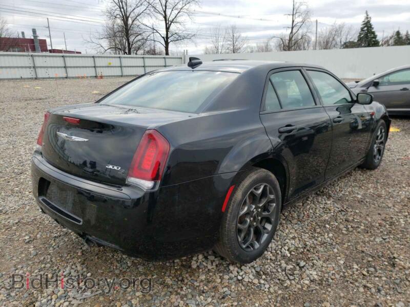 2017 Chrysler 300 (VIN 2C3CCAGG3HH637635) — фото 4 из 10