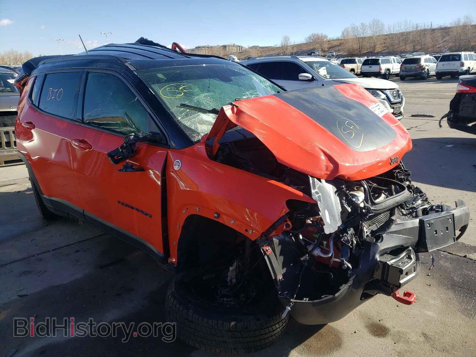 Фотография 3C4NJDDB4JT403215 - JEEP COMPASS 2018