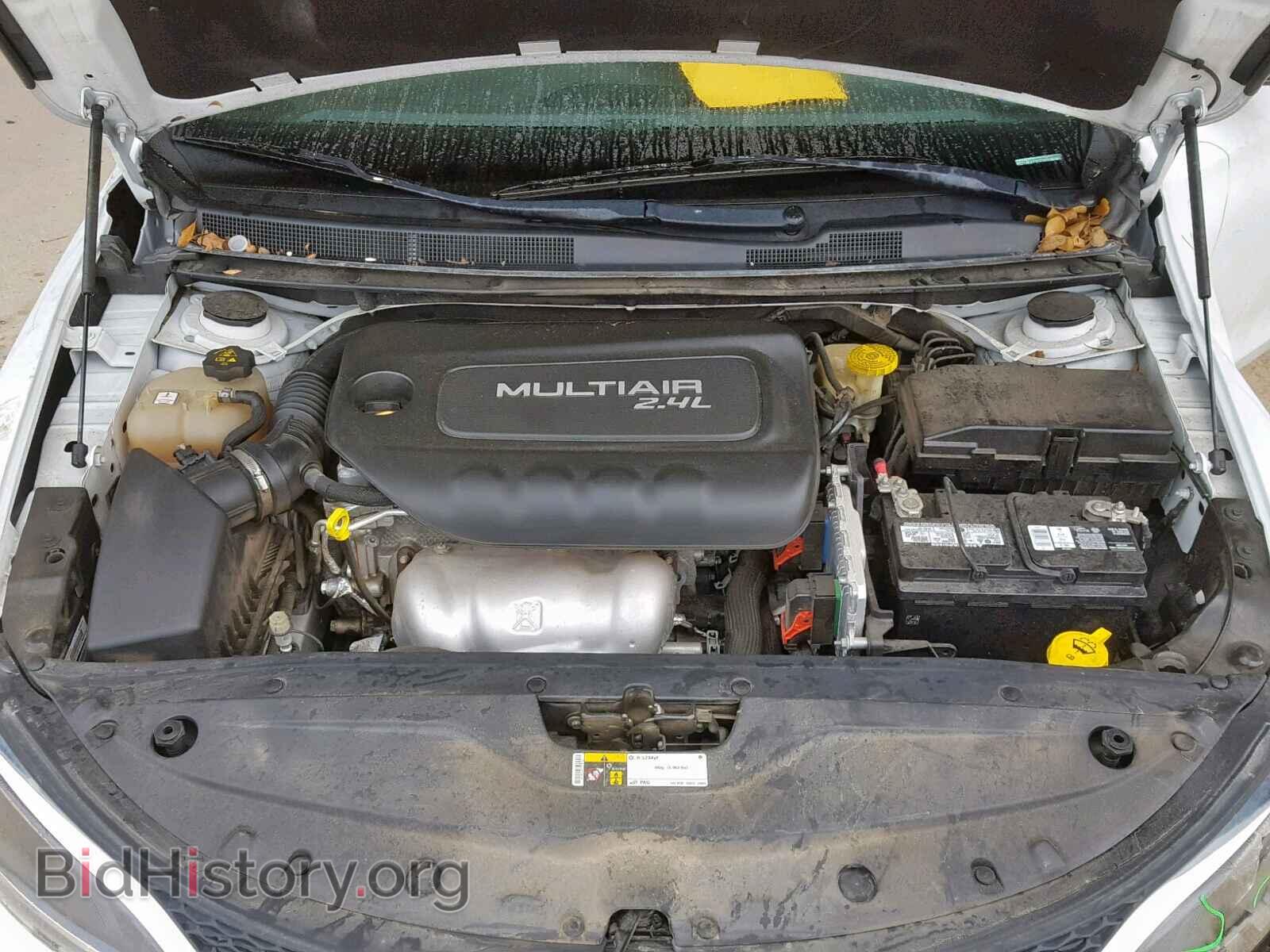 2016 CHRYSLER 200 - VIN: 1C3CCCAB4GN152774 - Фото 7