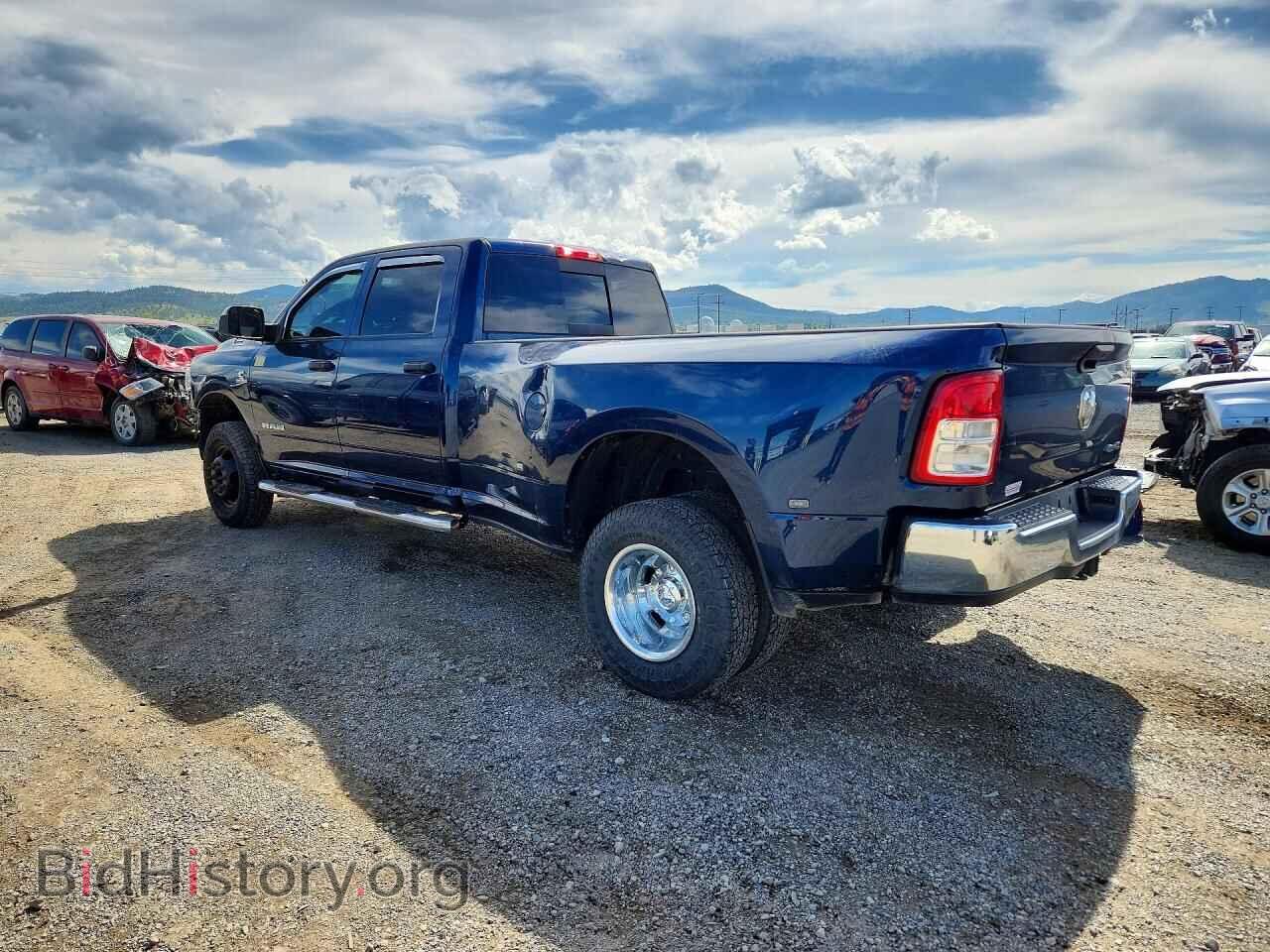 2020 RAM 3500 - VIN: 3C63RRGL1LG241855 - Photo 2