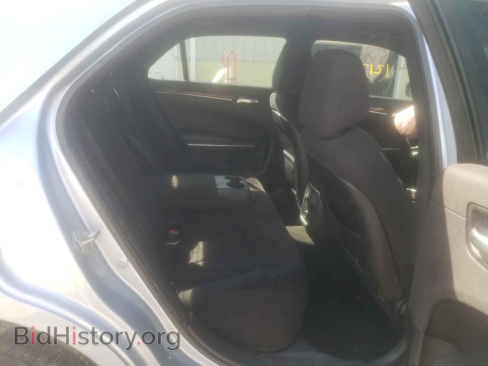 2012 CHRYSLER 300 - VIN: 2C3CCAAG1CH153450 - Фото 6