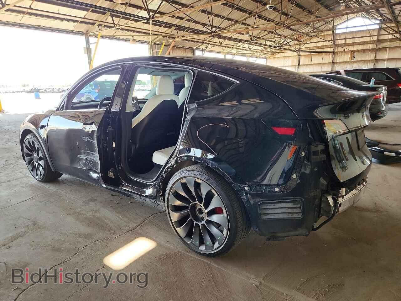 2021 TESLA MODEL Y - VIN: 5YJYGDEF5MF211575 - Фото 2