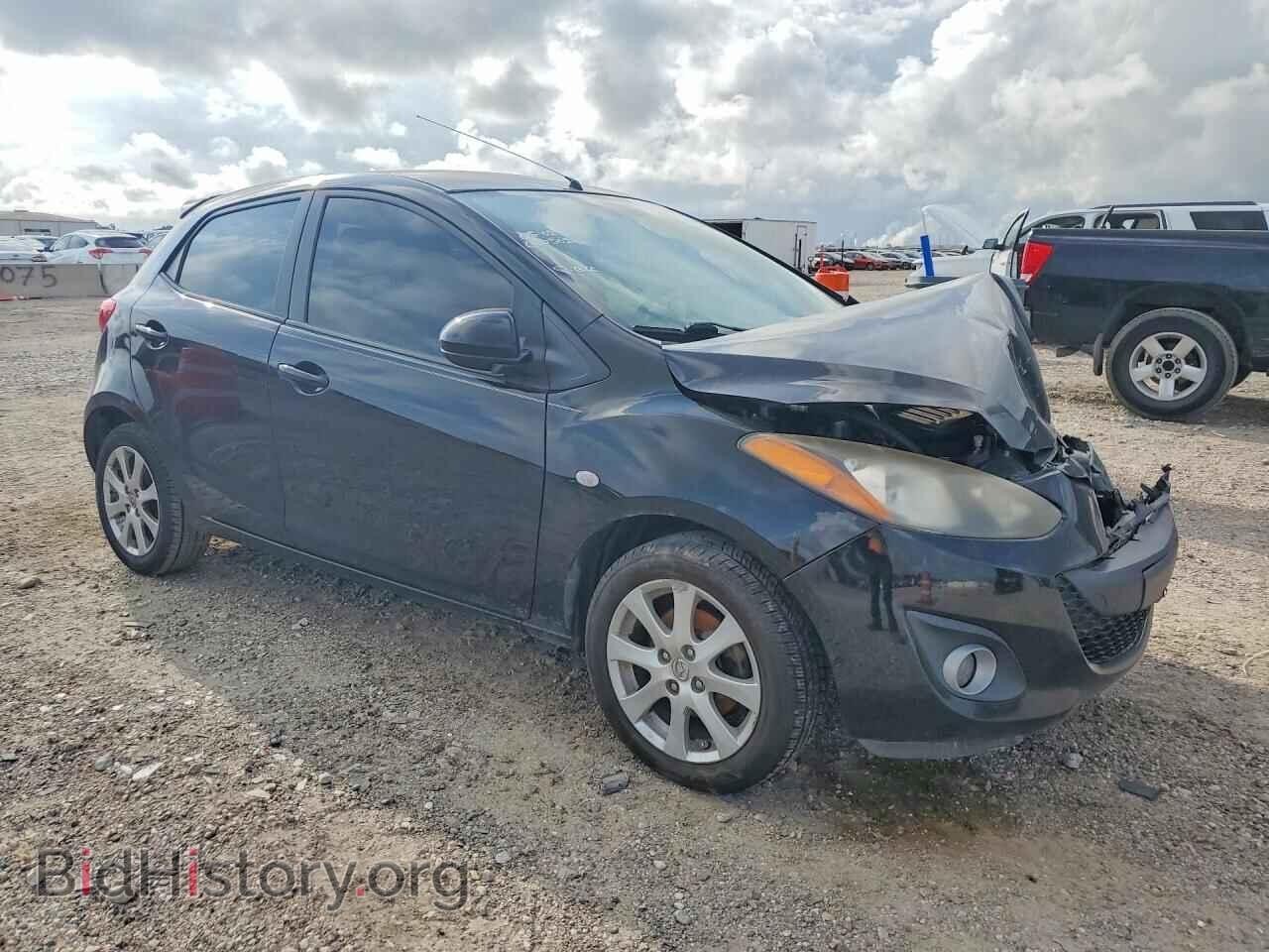 2011 Mazda 2 (VIN JM1DE1HY9B0109756) — фото 4 из 14