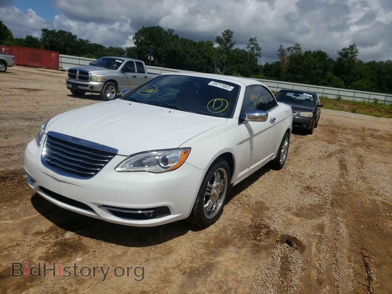 2013 CHRYSLER 200 - VIN: 1C3BCBFG9DN584279 - Фото 2