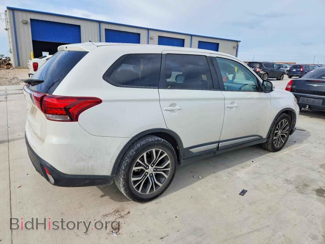2016 MITSUBISHI OUTLANDER - VIN: JA4AD3A32GZ061840 - Фото 3