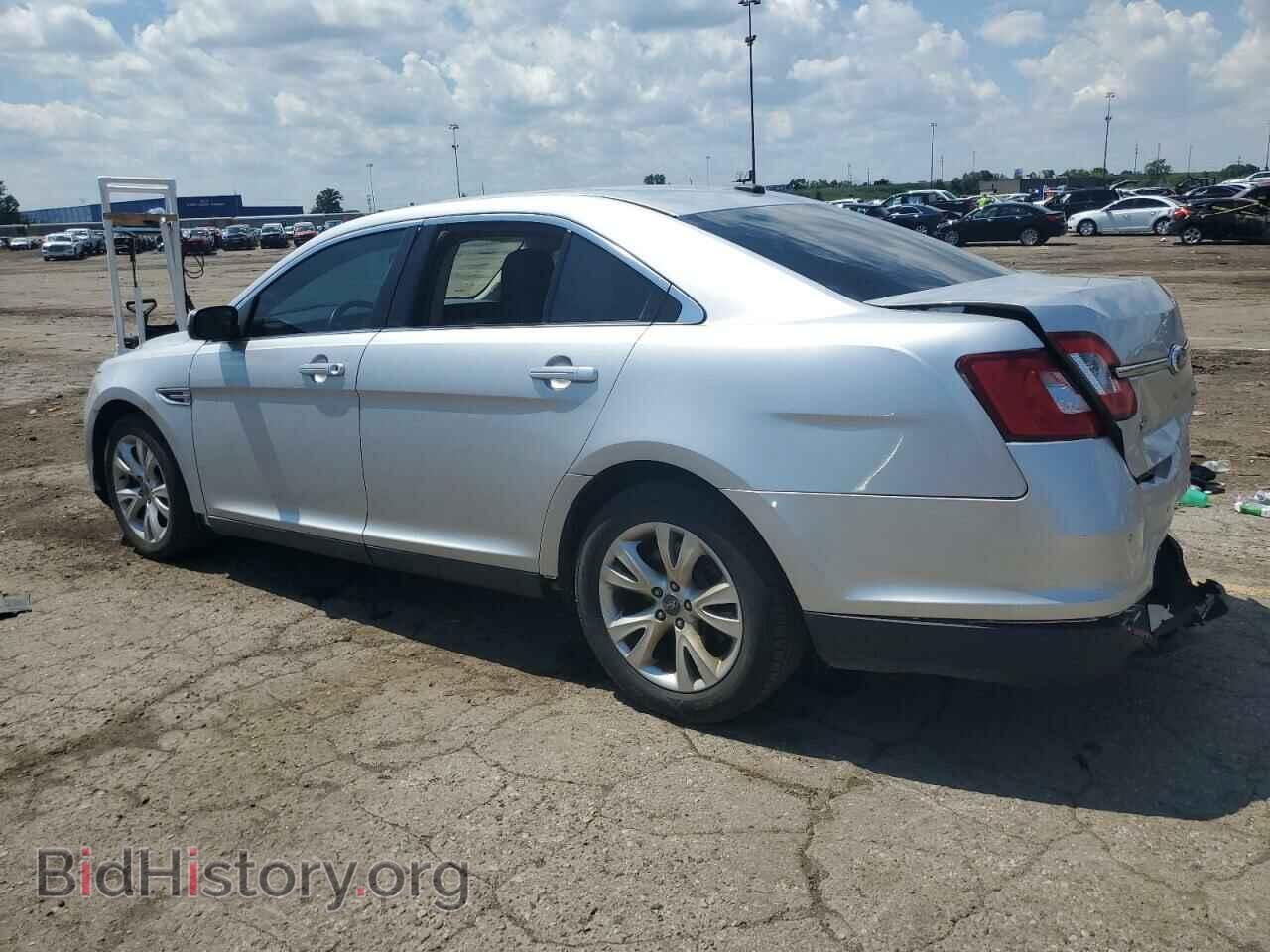 2011 FORD TAURUS - VIN: 1FAHP2EW6BG137239 - Photo 2