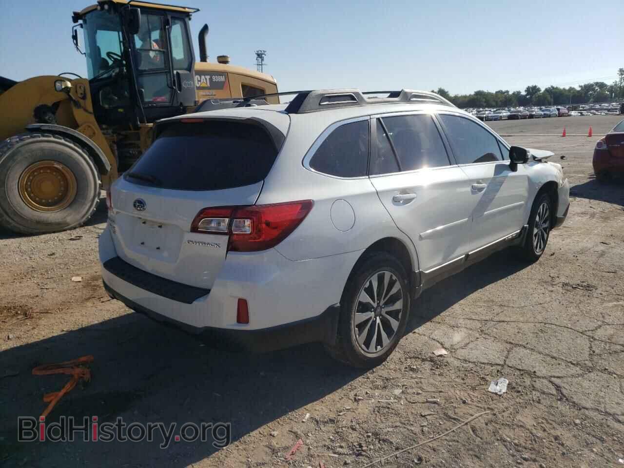 2015 SUBARU OUTBACK - VIN: 4S4BSBNCXF3270373 - Фото 4