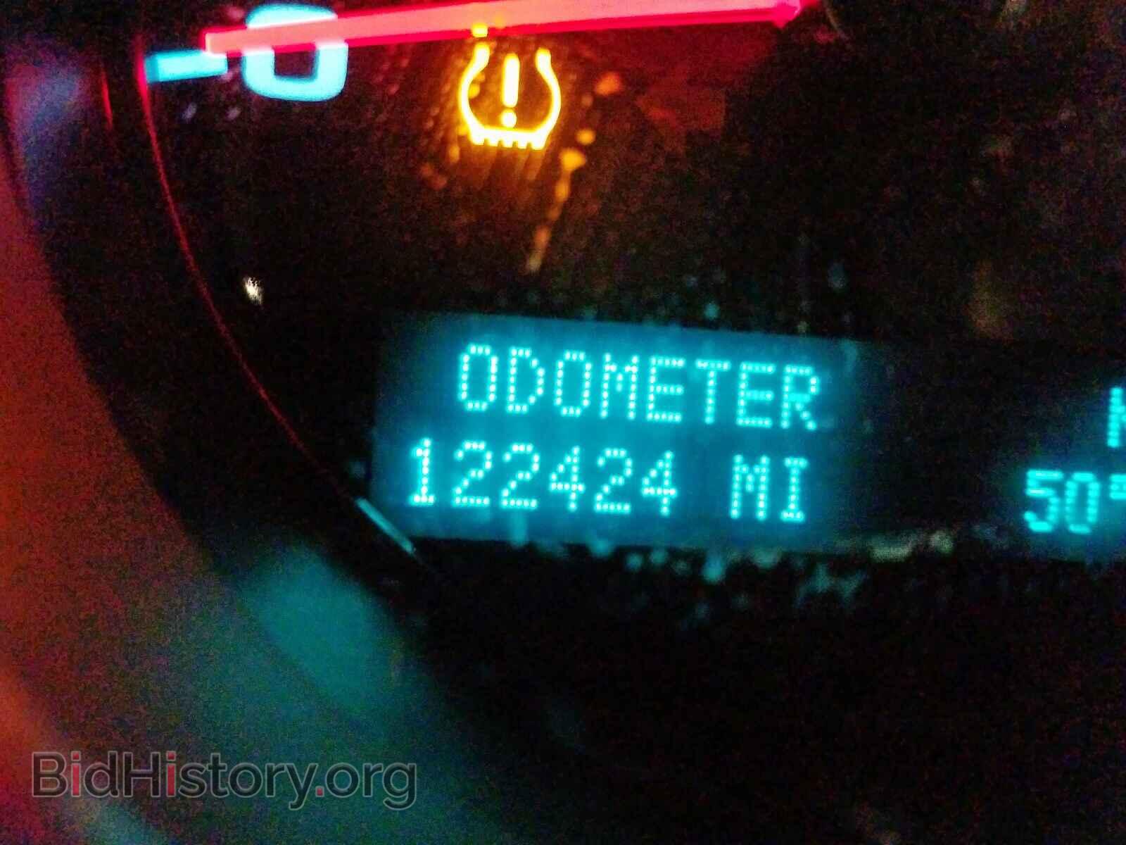 2011 GMC SIERRA - VIN: 1GT120CG2BF248208 - Фото 8