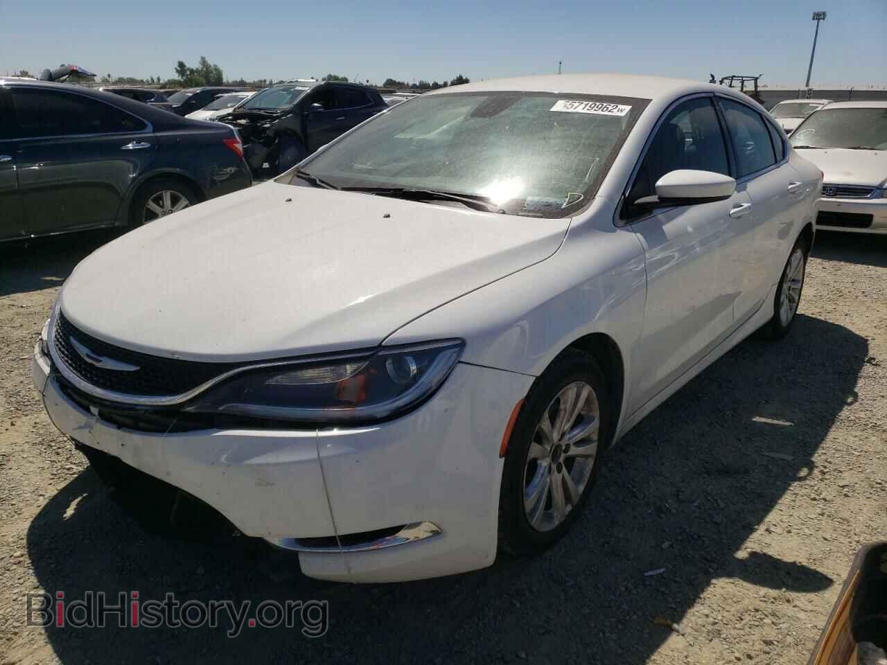 2015 CHRYSLER 200 - VIN: 1C3CCCAB9FN740975 - Фото 2