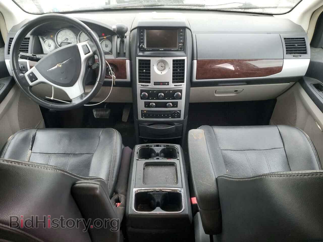 2010 CHRYSLER MINIVAN - VIN: 2A4RR8D10AR430966 - Photo 8