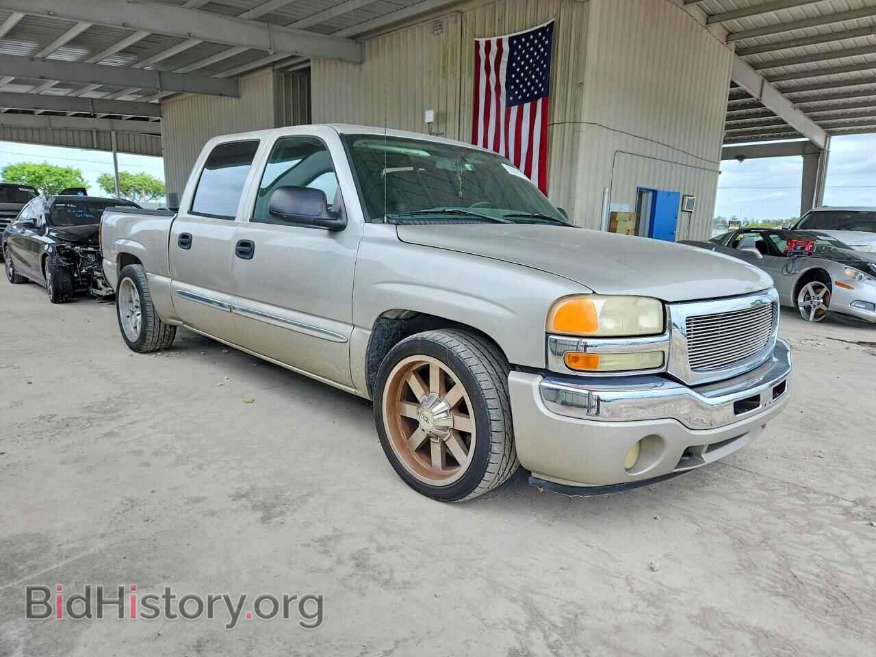 2005 GMC SIERRA - VIN: 2GTEC13TX51397513 - Фото 4