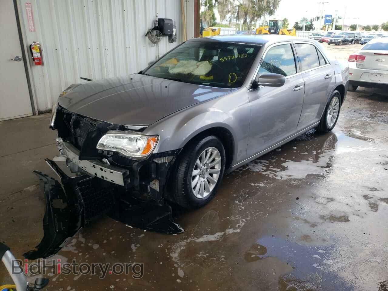 2014 CHRYSLER 300 - VIN: 2C3CCAAG1EH202875 - Фото 2