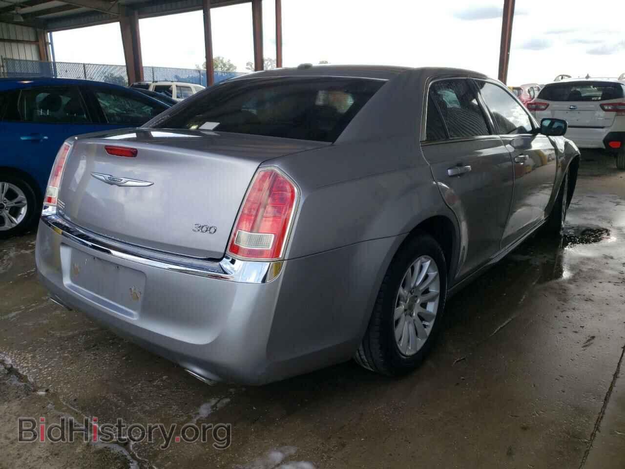 2014 CHRYSLER 300 - VIN: 2C3CCAAG1EH202875 - Фото 4