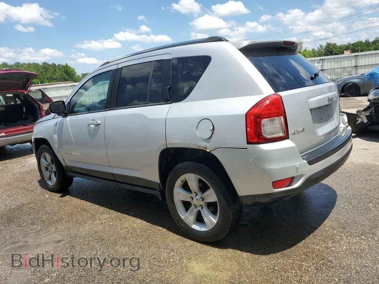 2011 JEEP COMPASS - VIN: 1J4NF1FB0BD266210 - Фото 2