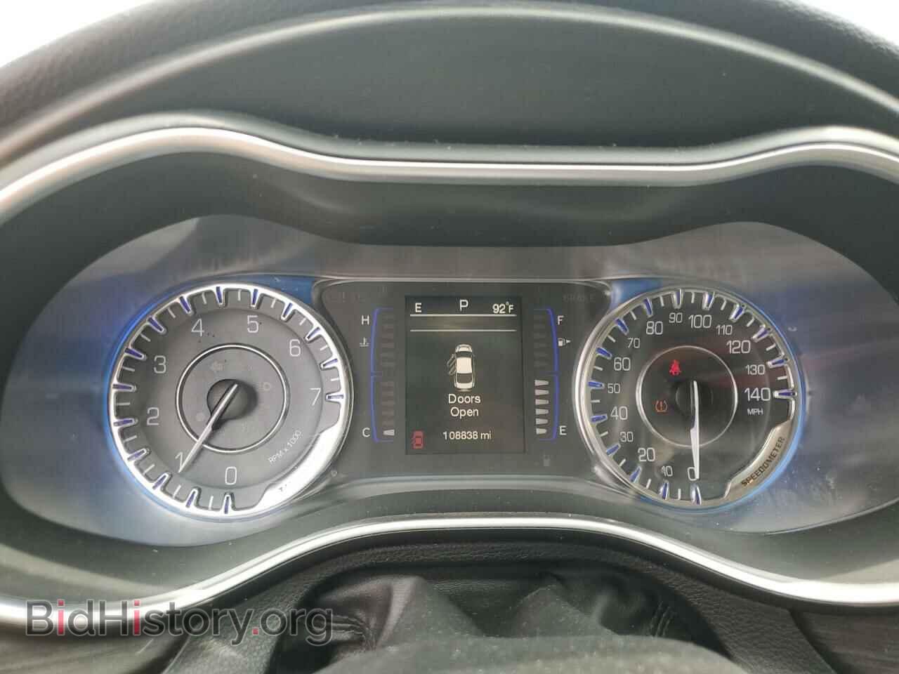 2015 CHRYSLER 200 - VIN: 1C3CCCAB3FN657641 - Фото 9