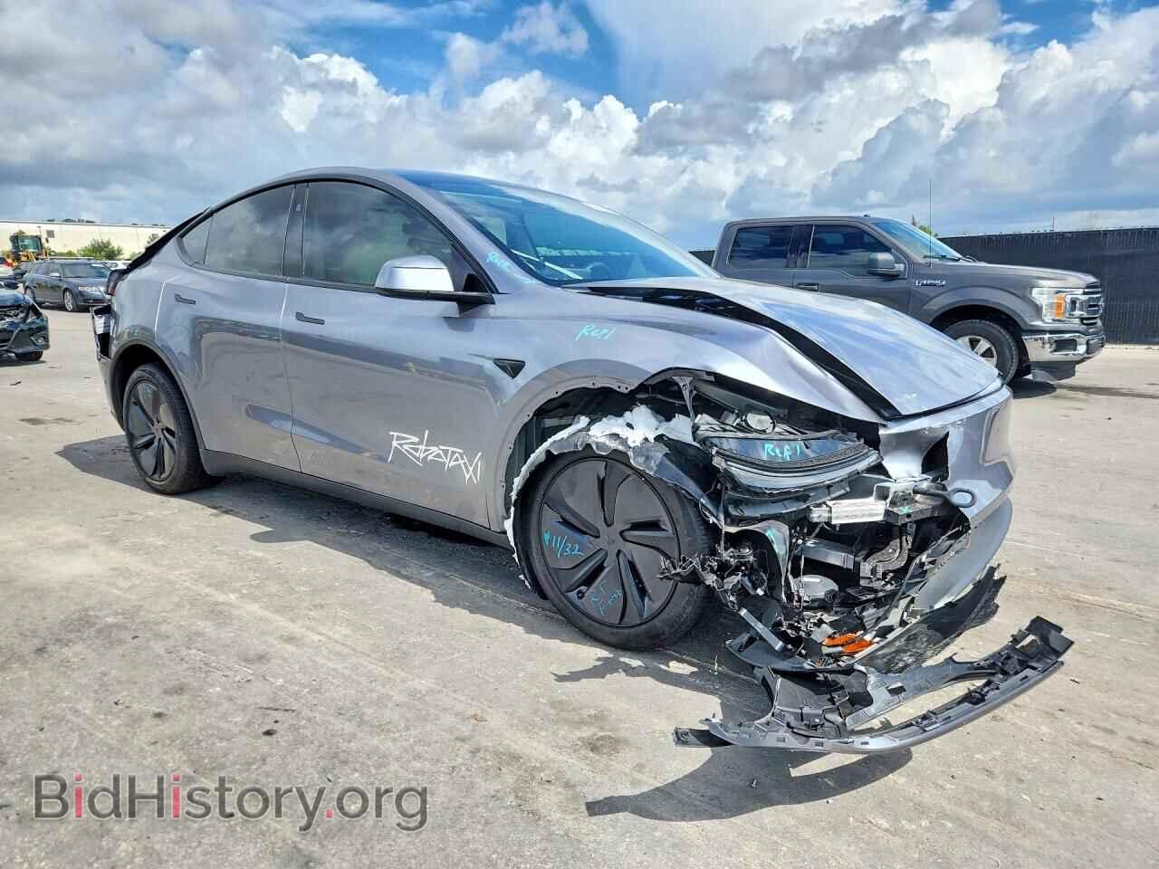 2026 TESLA MODEL Y - VIN: 7SAYGDEE1TA401122 - Фото 4