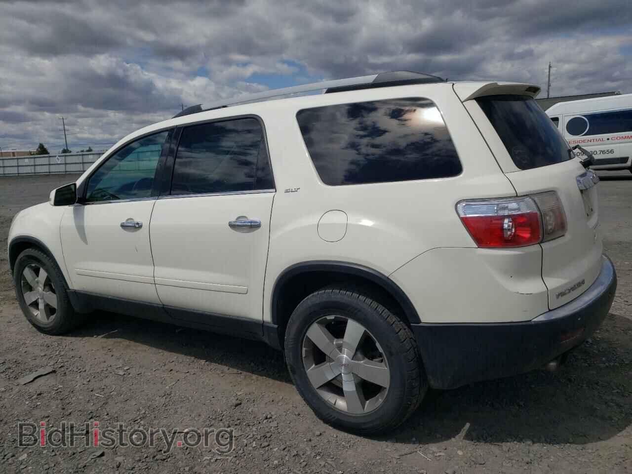 2011 GMC ACADIA - VIN: 1GKKVSED5BJ223556 - Photo 2