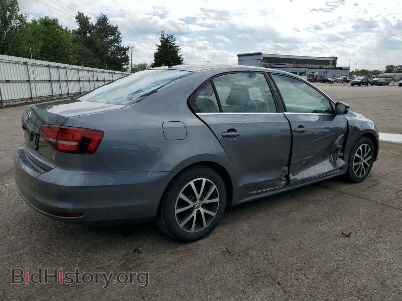 2017 VOLKSWAGEN JETTA - VIN: 3VWDB7AJ7HM318747 - Фото 3