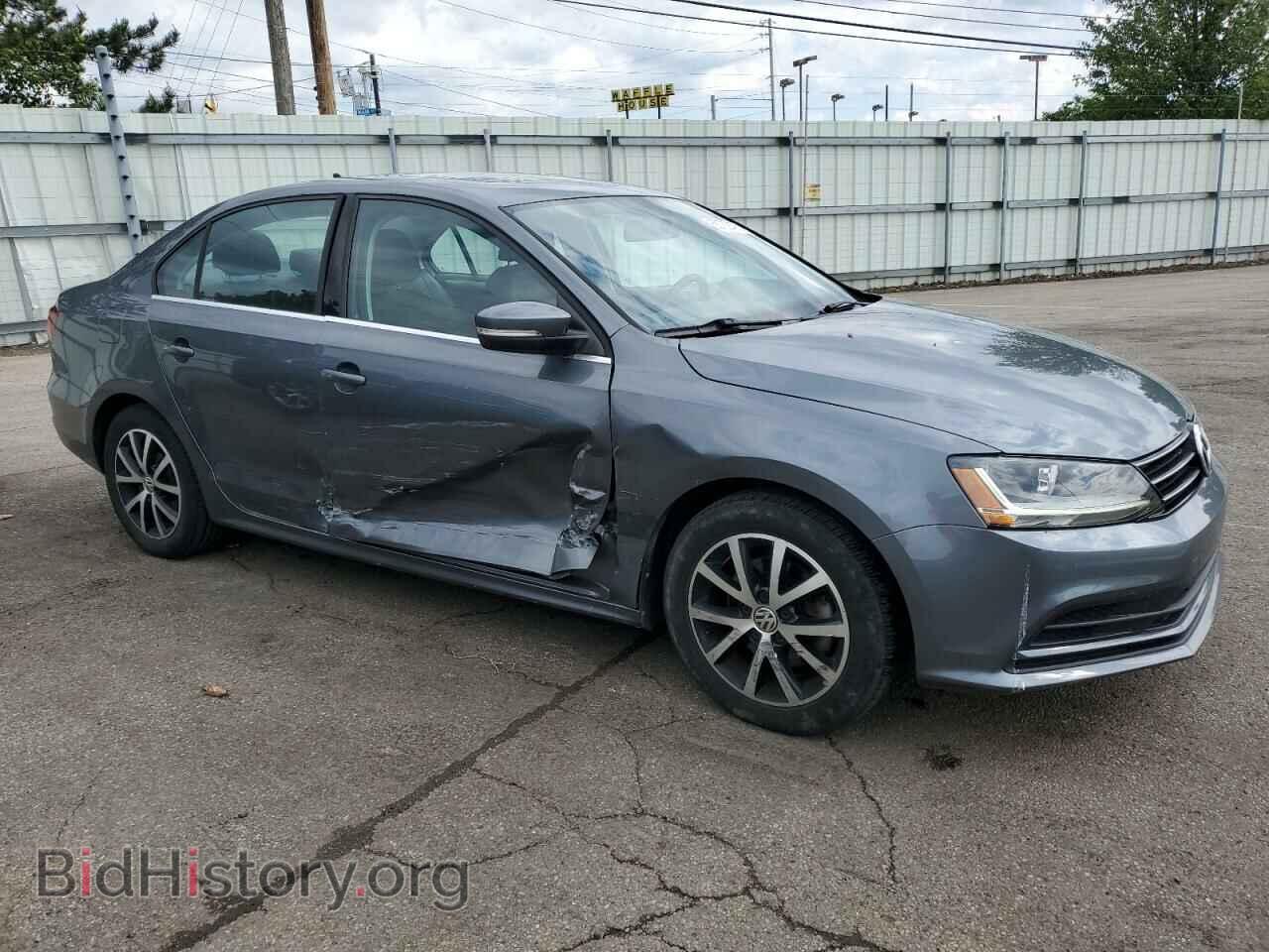 2017 VOLKSWAGEN JETTA - VIN: 3VWDB7AJ7HM318747 - Фото 4