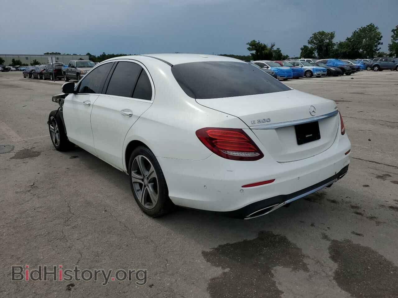 2017 MERCEDES-BENZ E-CLASS - VIN: WDDZF4KB5HA166165 - Фото 3
