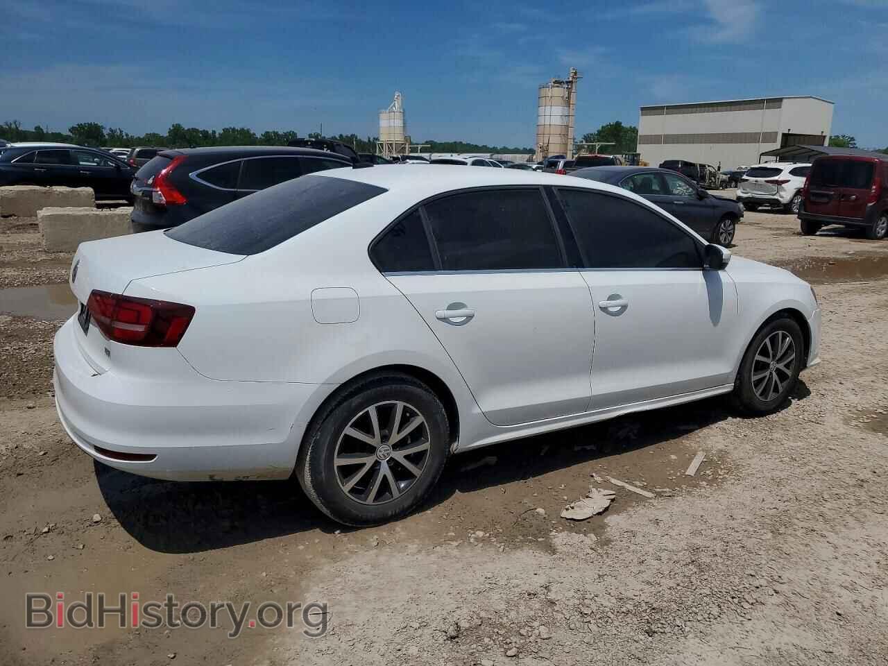 2018 VOLKSWAGEN JETTA - VIN: 3VWDB7AJ3JM260142 - Фото 3