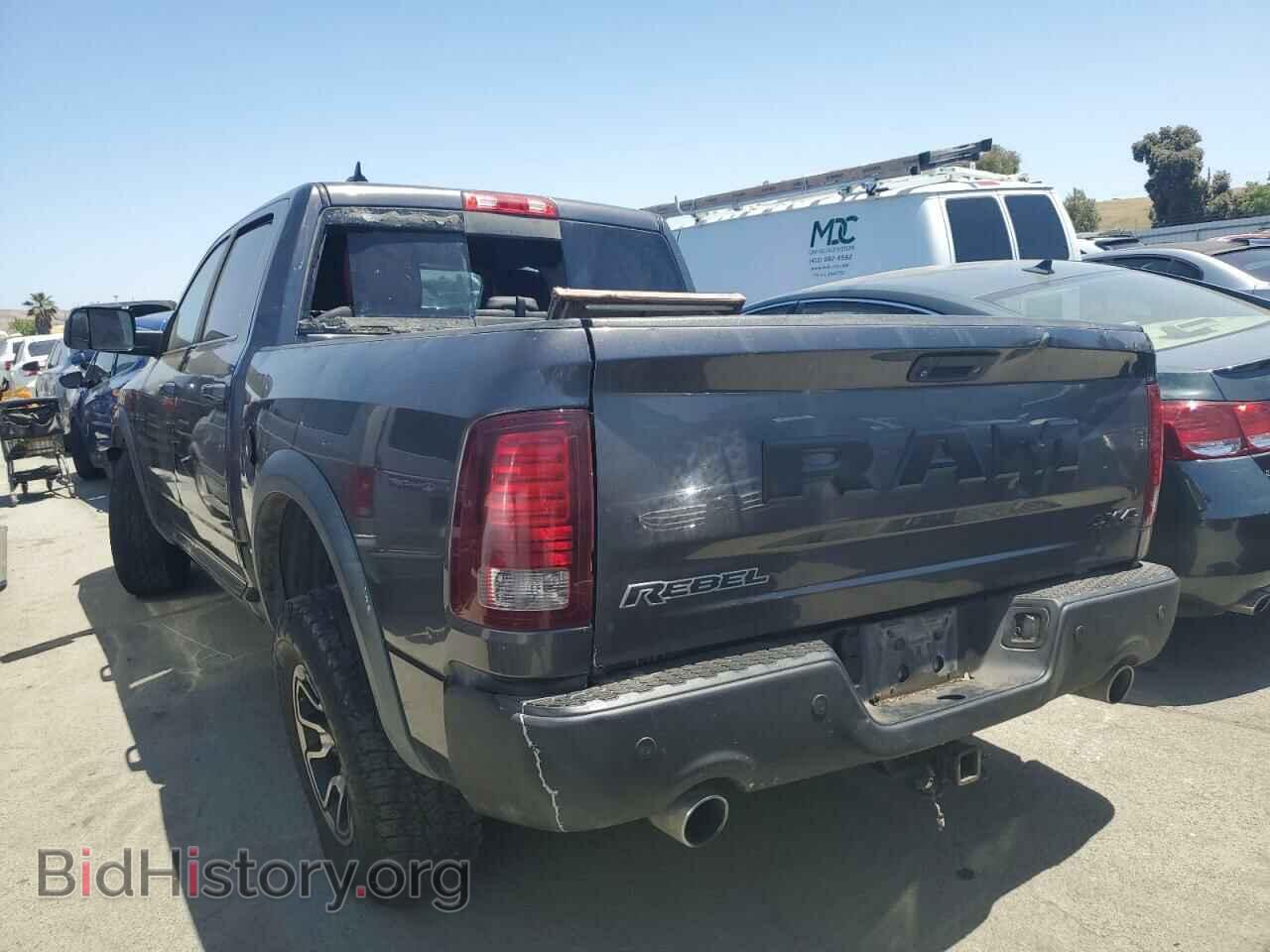 2016 RAM 1500 - VIN: 1C6RR7YT6GS211830 - Фото 2