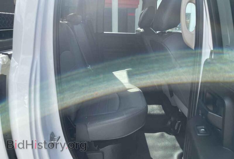 2020 RAM 1500 (VIN 1C6RR7FG9LS131597) — photo 6 of 10