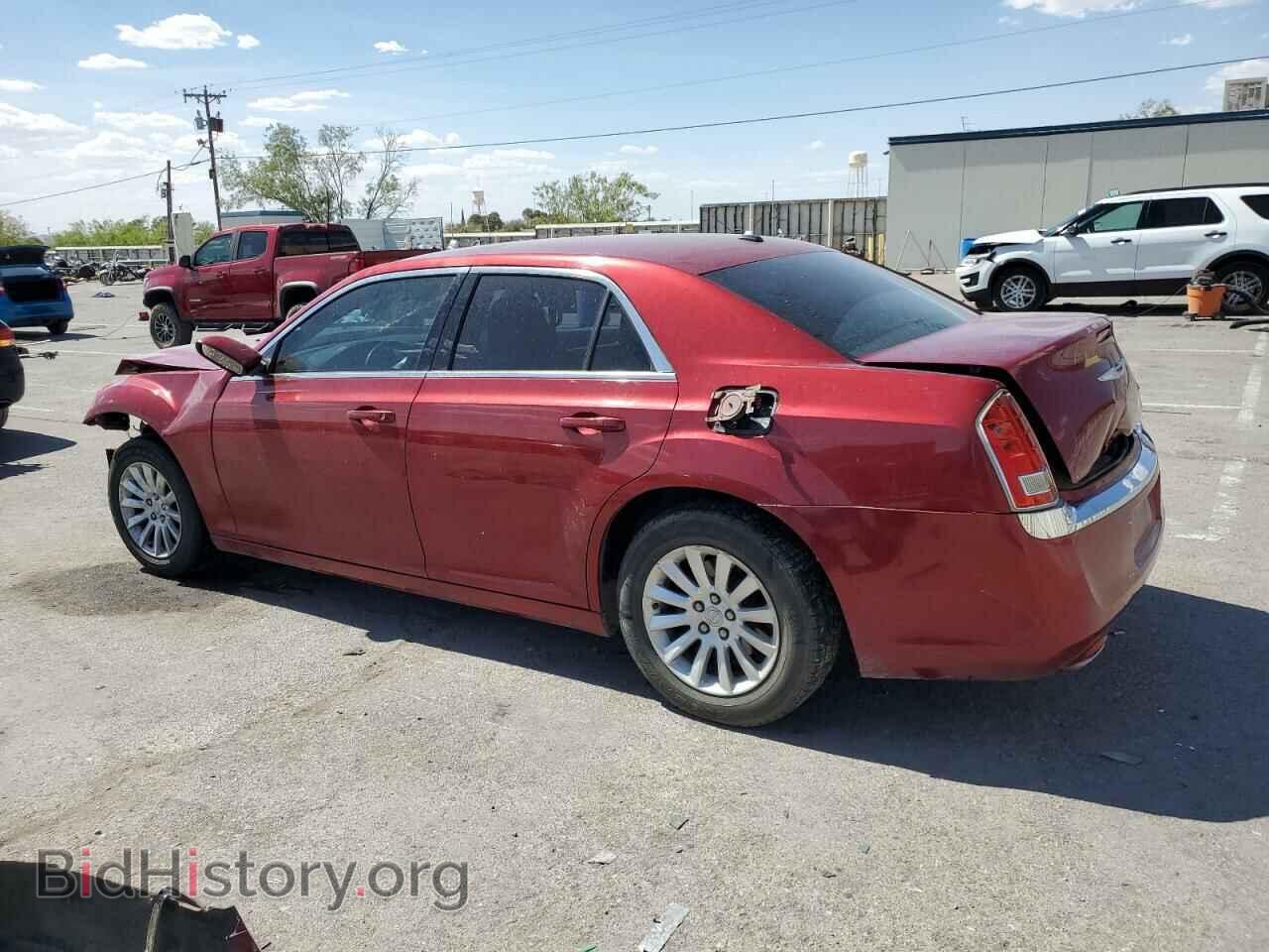 2011 CHRYSLER 300 - VIN: 2C3CA4CG3BH573004 - Фото 2
