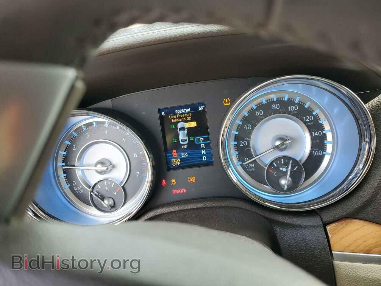 2014 CHRYSLER 300 - VIN: 2C3CCAET7EH163121 - Фото 9