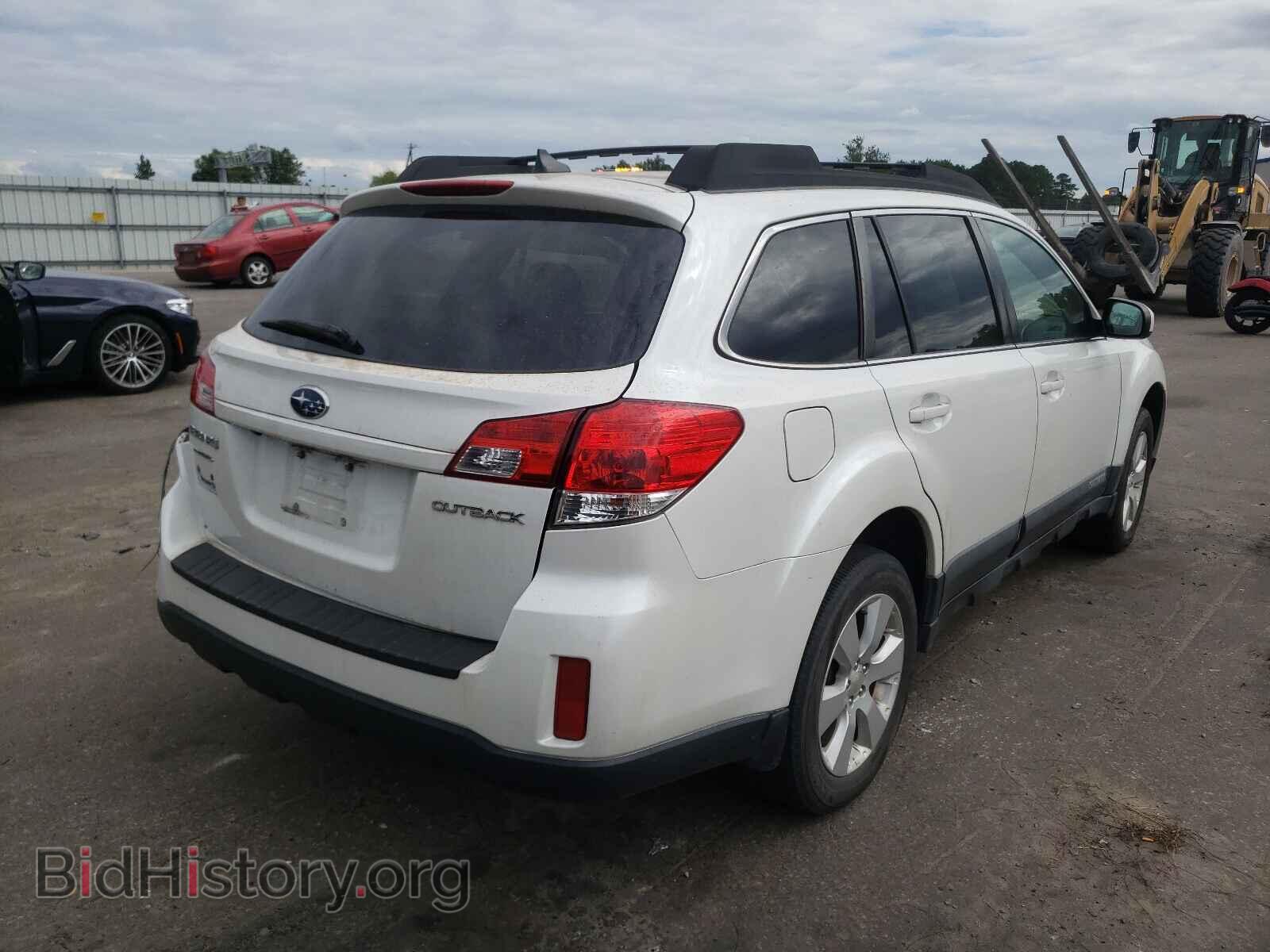 2011 SUBARU OUTBACK - VIN: 4S4BRCKC7B3351184 - Photo 4