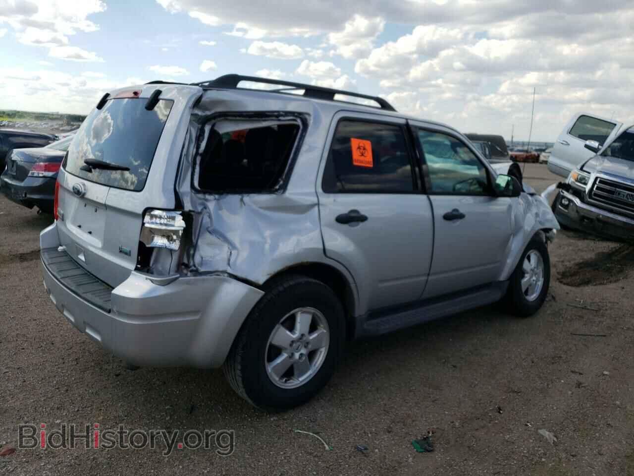 2011 FORD ESCAPE - VIN: 1FMCU9DG0BKC54159 - Фото 3