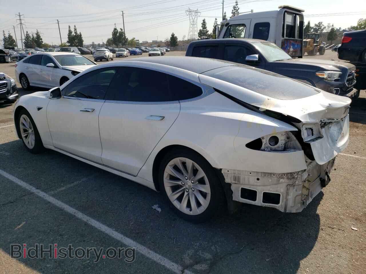 2020 TESLA MODEL S - VIN: 5YJSA1E23LF360679 - Фото 2