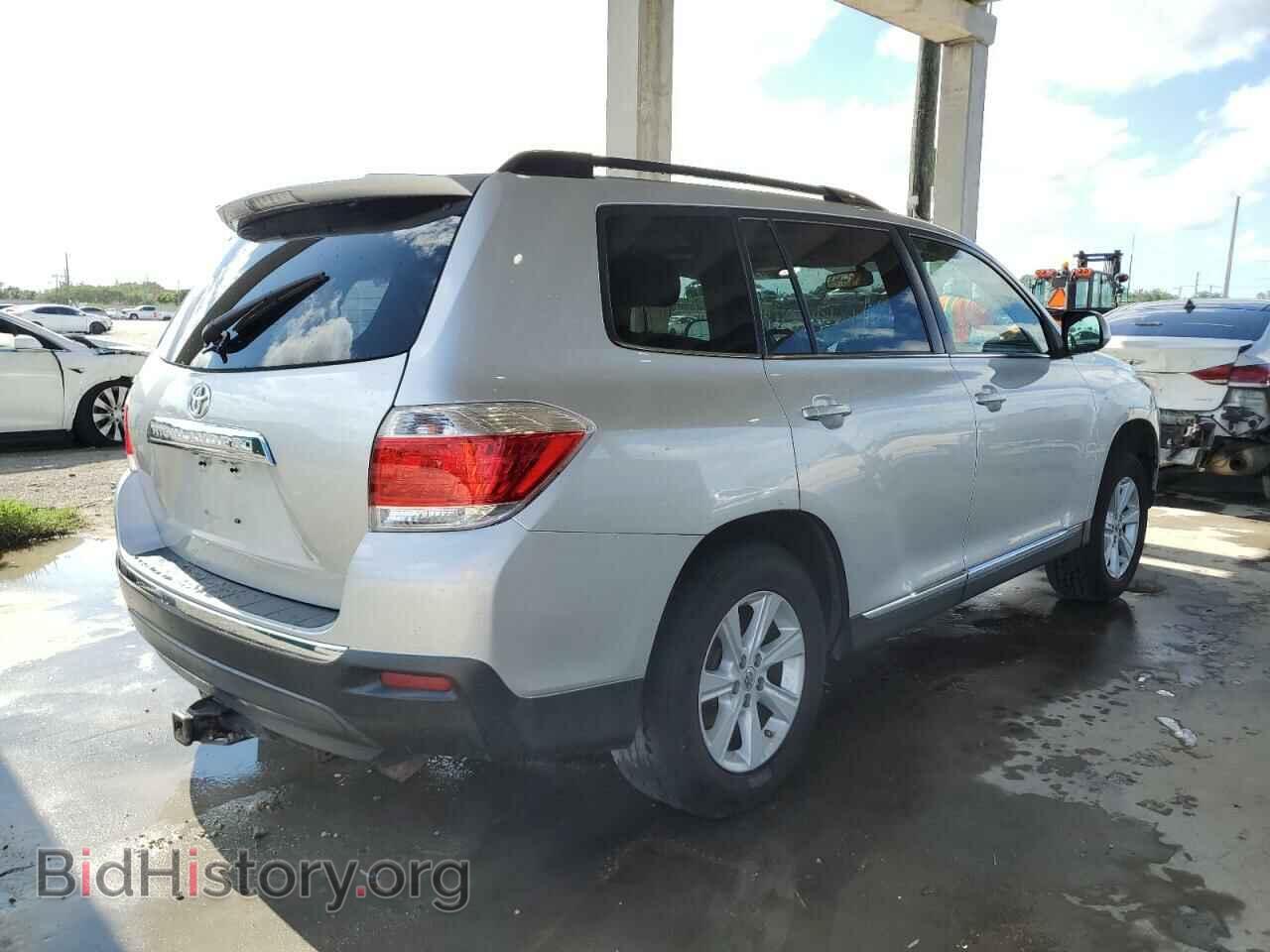2012 TOYOTA HIGHLANDER - VIN: 5TDBK3EH3CS137065 - Фото 3