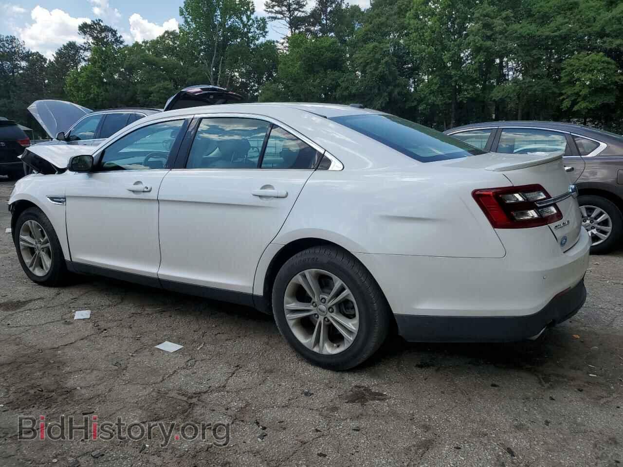 2018 FORD TAURUS - VIN: 1FAHP2E88JG105456 - Фото 2