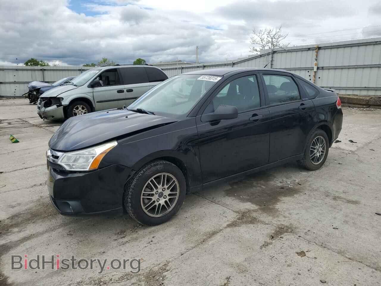 Photo 1FAHP3FN9BW101885 - FORD FOCUS 2011