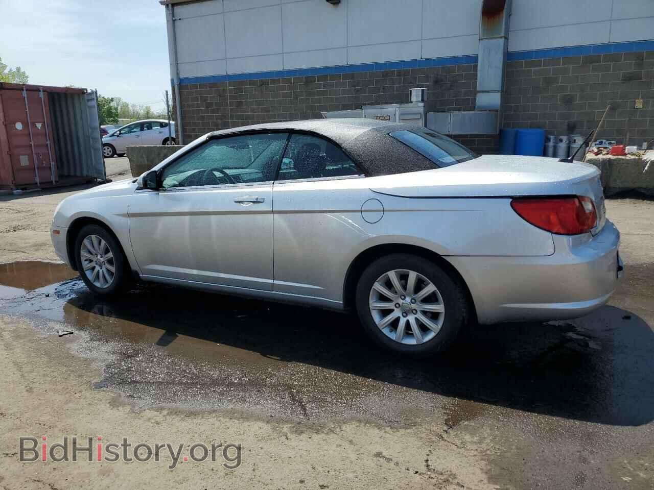 2010 CHRYSLER SEBRING - VIN: 1C3BC5ED5AN148744 - Фото 2