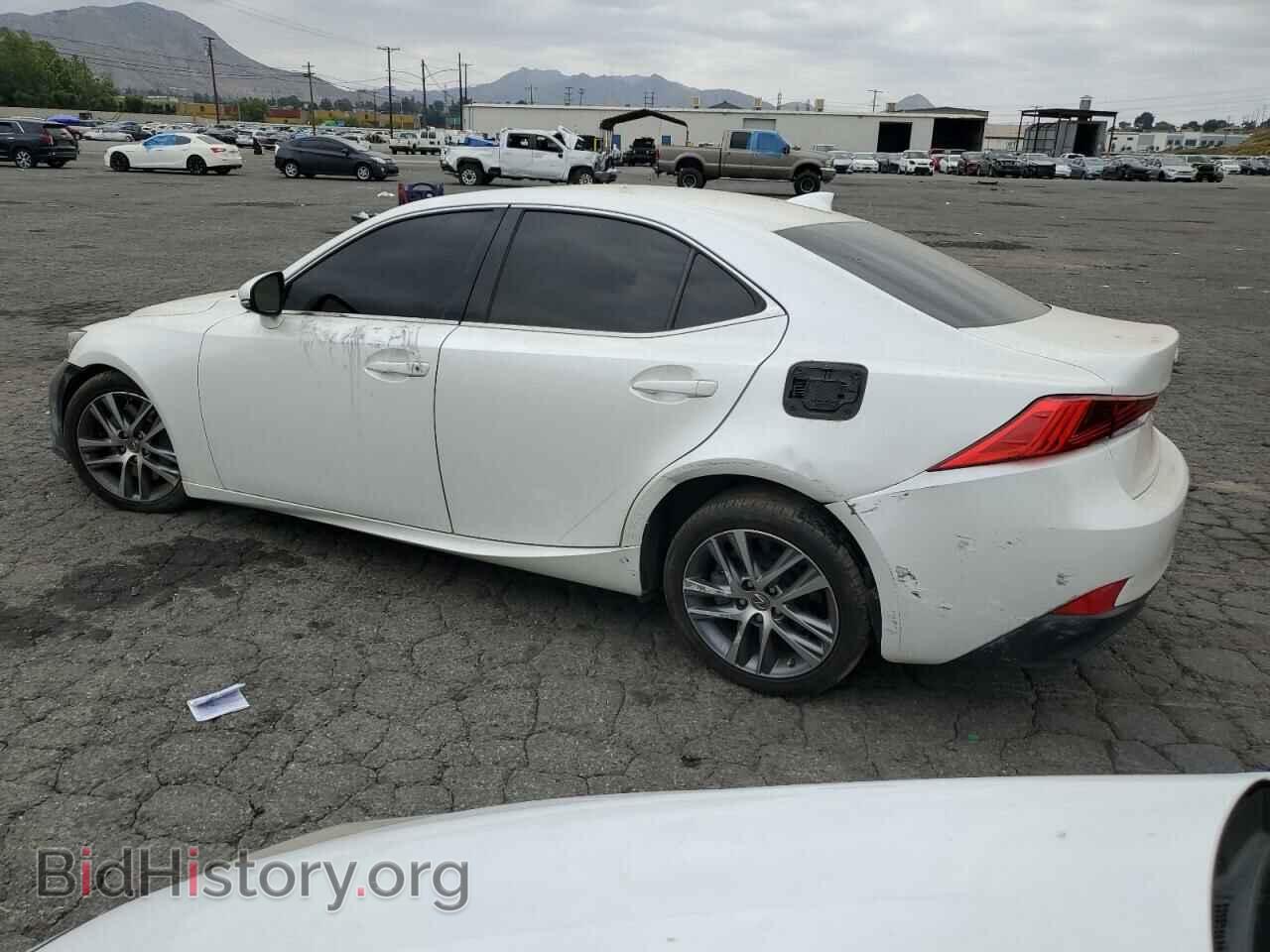 2019 LEXUS IS - VIN: JTHBA1D20K5091217 - Фото 2