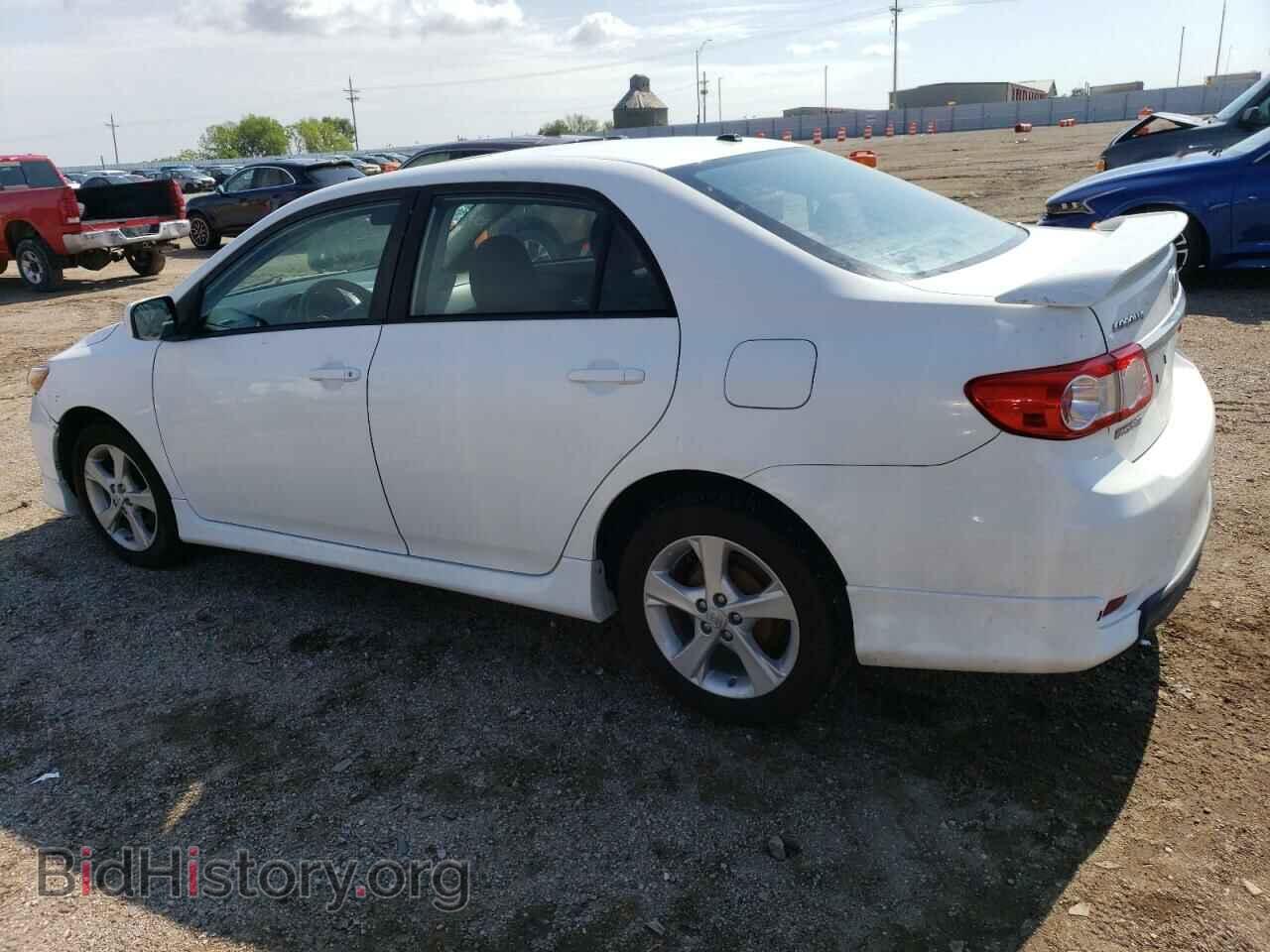 2011 TOYOTA COROLLA - VIN: 2T1BU4EE3BC735069 - Фото 2