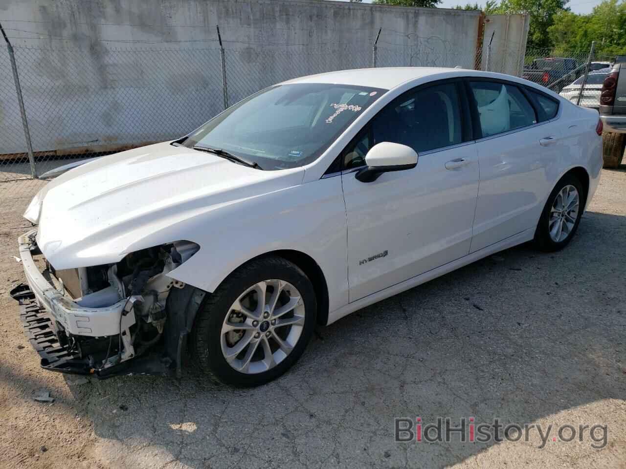 Photo 3FA6P0LU5KR105839 - FORD FUSION 2019